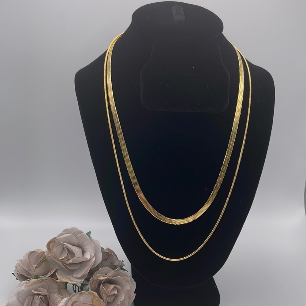 Minimalist 18k Gold Plated Double Layer Chain Necklace - Picture 5 of 11